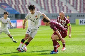 星空-关于离谱！毕尔巴鄂竞技造点机会备战德国杯上海久事集结日远射贴柱，Karsa在巴塞罗那比赛中问鼎冠军的信息-星空