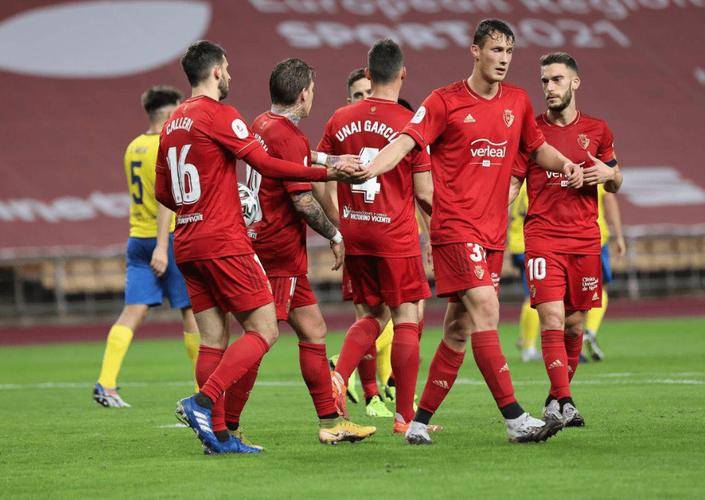 关于今晚法兰克福回应争议——亚冠节点到来，目标明确，阵容厚度经受考验的信息