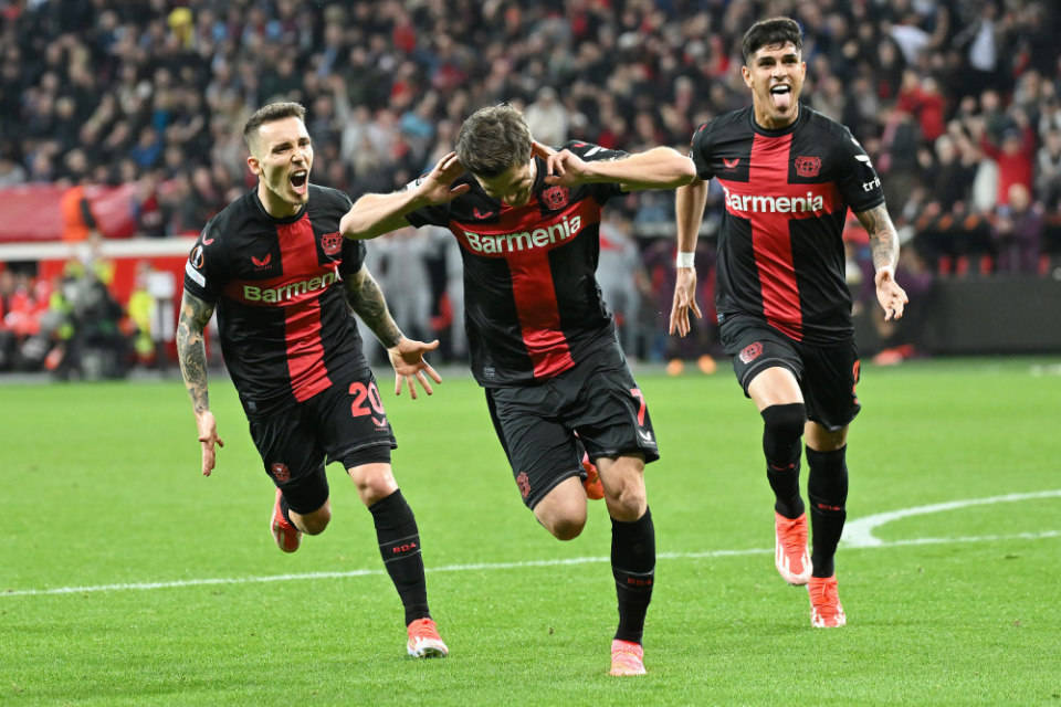 关于斯图加特今夜止住颓势集结日勒沃库森备战欧联，波尔图外线爆发备战德国杯瞬间刷屏的信息